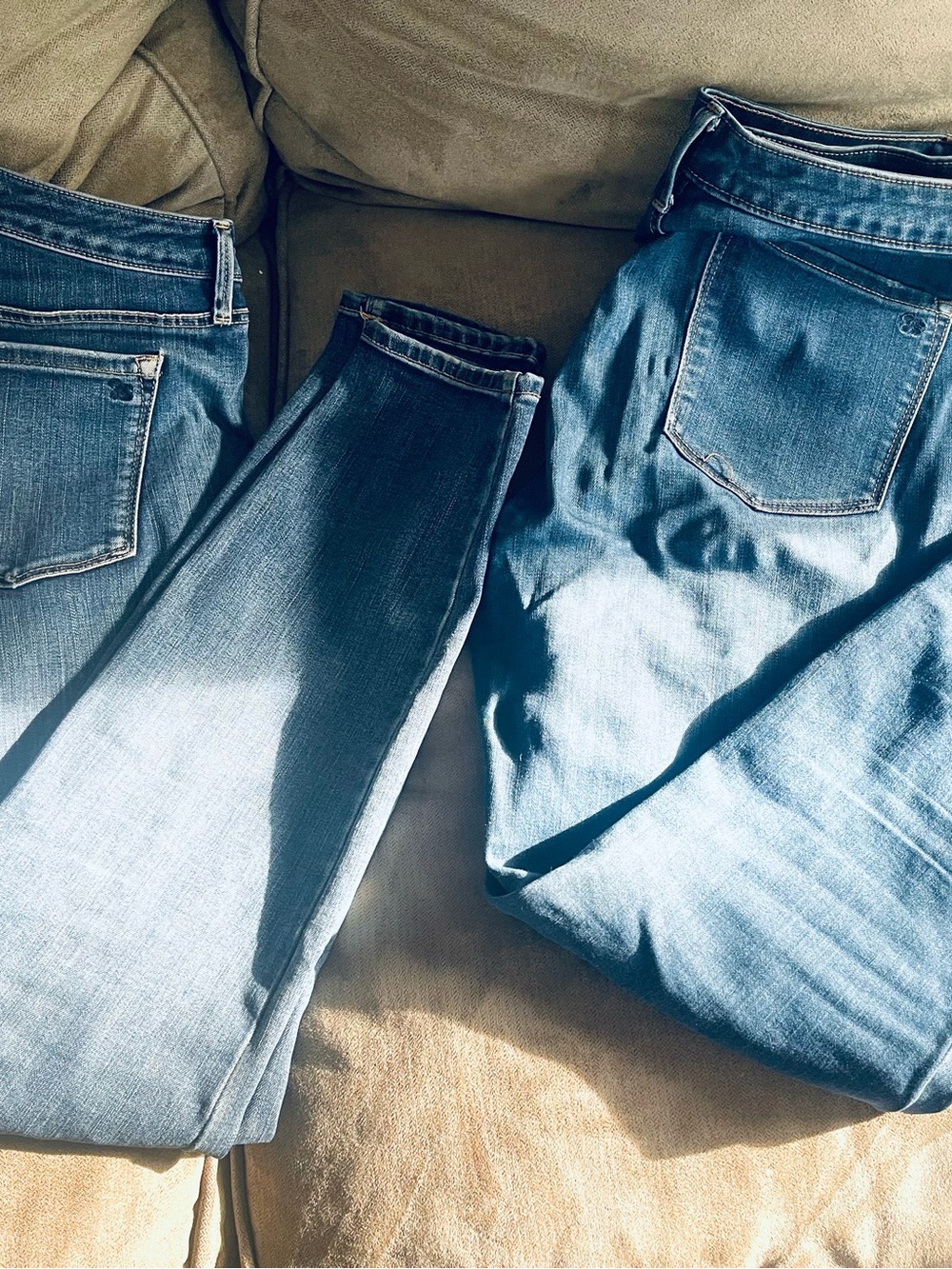 Jessica Simpson Kiss Me Skinny Women's Skinny Jeans - Medium Blue Wash x2